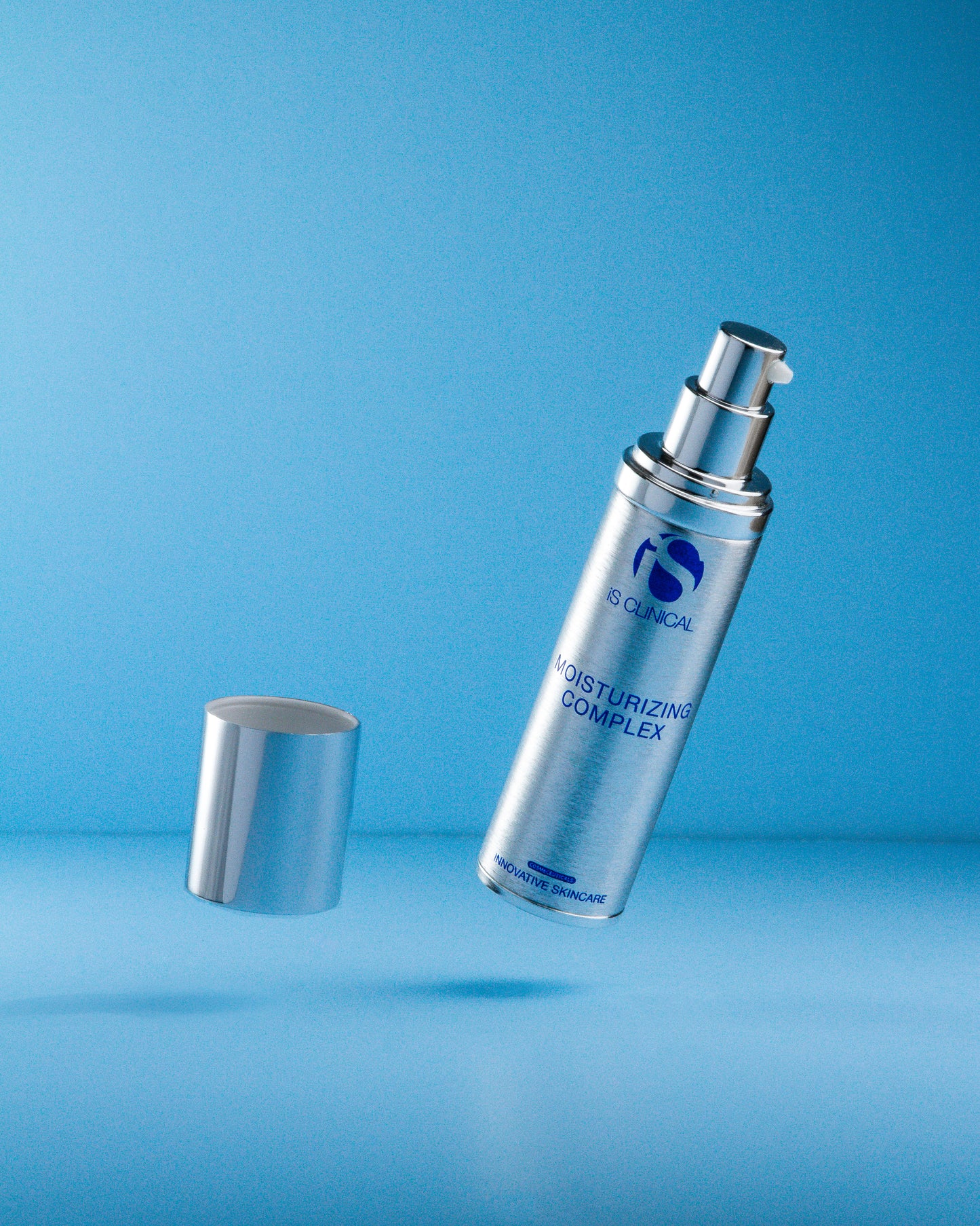 IS CLINICAL Moisturizing Complex