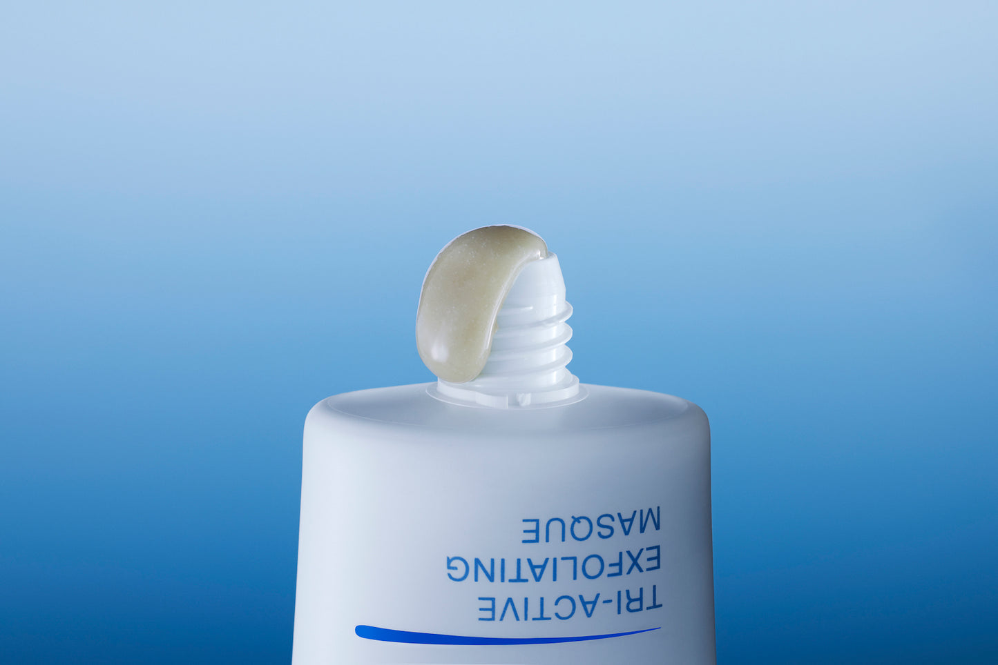 IS CLINICAL Tri-Active Exfoliating Masque