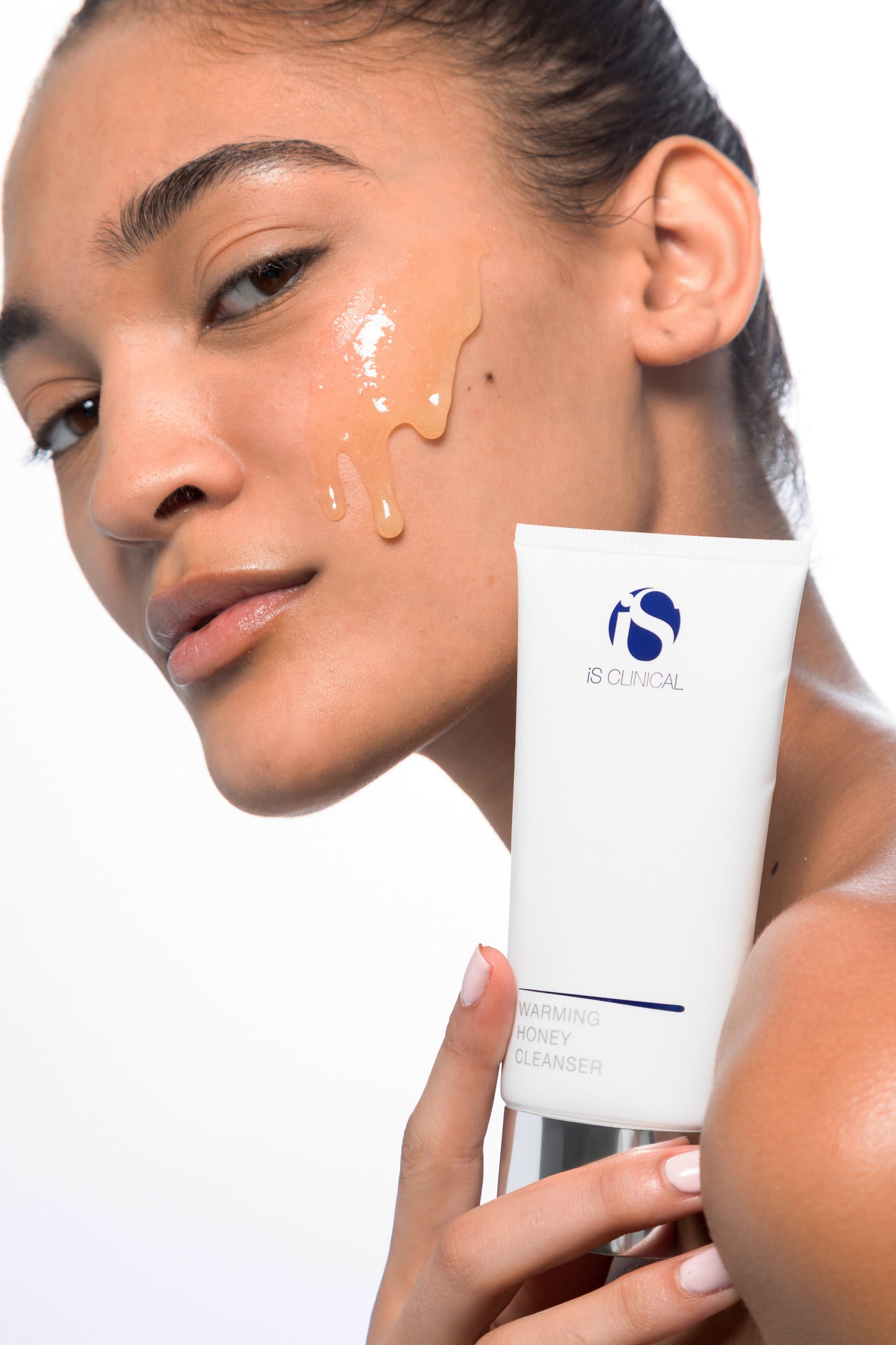 IS CLINICAL Warming Honey Cleanser